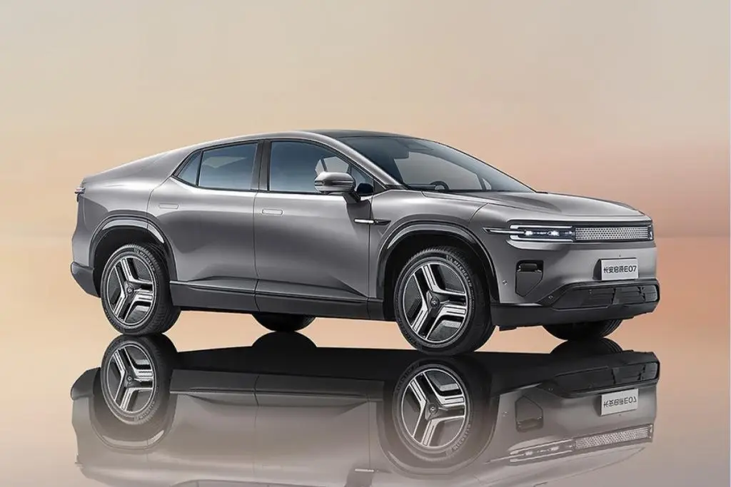 ‘Deepal E-07’ Displayed in Showroom Before Official Launch